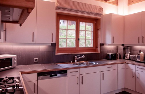 Villars-sur-Ollon House | Beautiful private villa for 10 people with WIFI, TV, terrace and parking