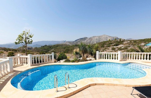 Rafol de Almunia Villa | Beautiful private villa with A/C, WIFI, private pool, TV, patio, panoramic view and parking