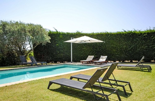 Cucuron House | Beautiful private villa for 9 people with WIFI, private pool, TV and terrace