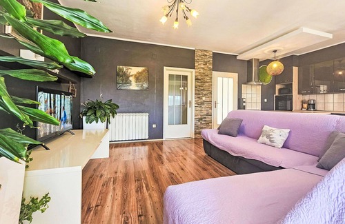 Sibenik House | Beautiful private villa for 15 people with WIFI, A/C, private pool, TV, terrace and parking