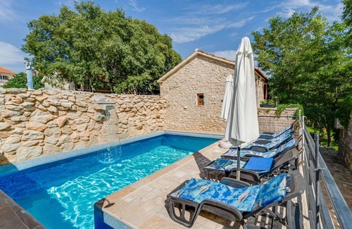 Stankovci House | Beautiful private villa for 8 guests with private pool, WIFI, A/C, TV, patio and parking