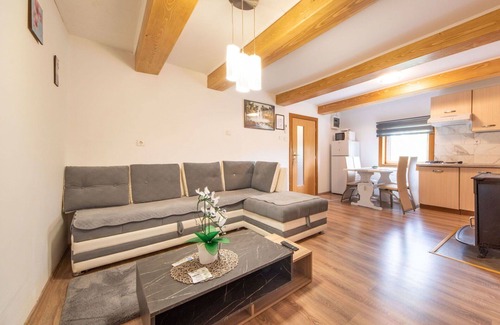 Tounj House | Beautiful private villa with WIFI, A/C, private pool, TV, terrace, pets allowed and parking