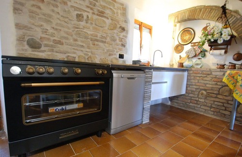 Ginestreto House | Beautiful private villa for 8 guests with WIFI, TV, pets allowed, panoramic view and parking