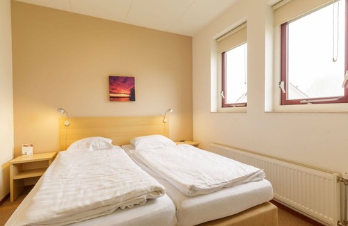 Municipality of Emmen House | Beautiful private villa for 6 people with WIFI, pool, TV, terrace and parking