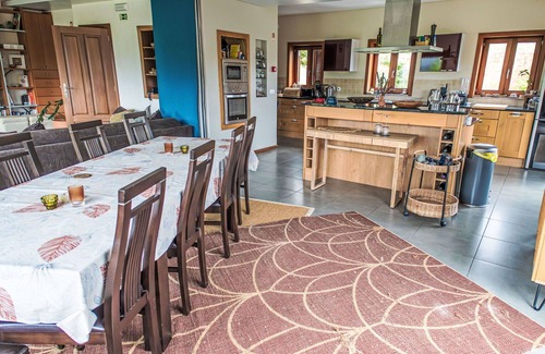 Ponte de Lima Villa | Beautiful private villa for 12 guests with private pool, WIFI, TV, patio and parking