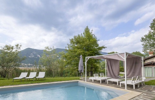 Cremignane Villa | Beautiful private villa with WIFI, A/C, private pool, TV, patio, pets allowed and parking