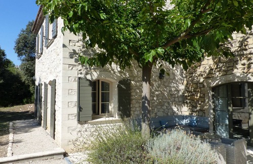 Eygalieres Villa | Beautiful property in the village of Eygalières, quiet, pool, air conditioning