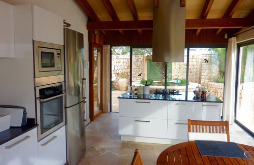 Cala Santany Villa | Beautiful property on a seaside estate, heated infinity pool, charm and privacy.