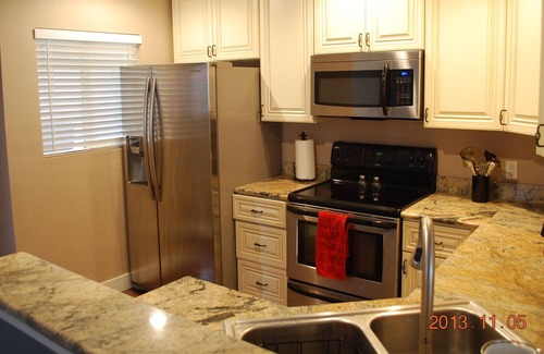 Jewell Heights - Hoffman Heights House | Beautiful Ranch Home, Blocks to the Medical Center