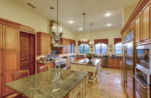 Covenant House | Beautiful Rancho Santa Fe Estate!
