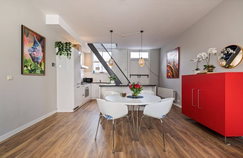 Gouda Apartment | Beautiful refurbished and decorated apartment located in the heart of Gouda.