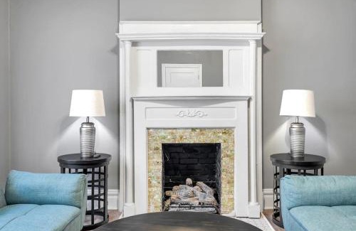 Shaw House | Beautiful Rehabbed Unit in Shaw Community - 4226b