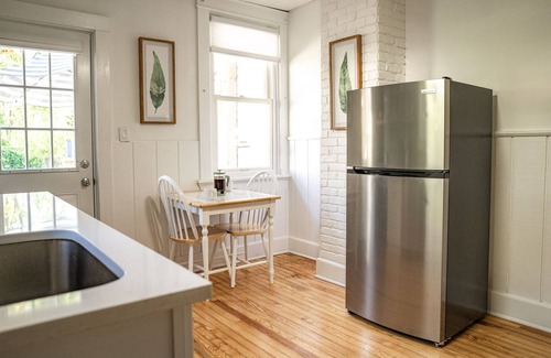 Downtown Cottage | Beautiful Remodeled Downtown Frederick Cottage (Pet-Friendly)