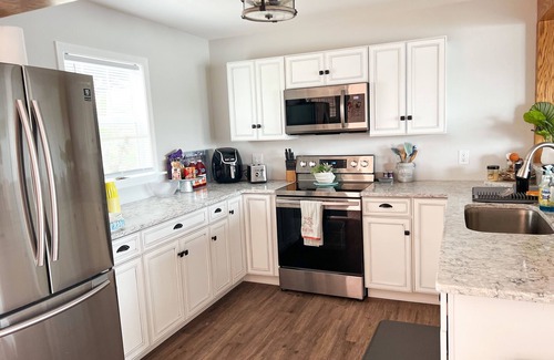 Glen Burnie House | Beautiful remodeled waterfront home - 20 minutes from Baltimore!