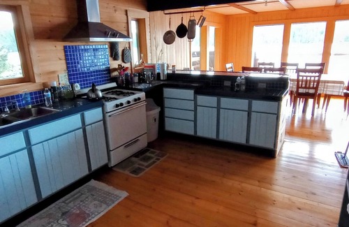 Loring Cabin | Beautiful remote waterfront Southeast Alaska Cabin, near Ketchikan