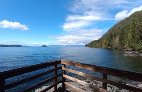 Loring Cabin | Beautiful Remote Waterfront Yurts,