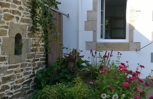 Ploneour-Lanvern House | Beautiful renovated Breton house classified 3 *, quiet, near the sea, South Finistere
