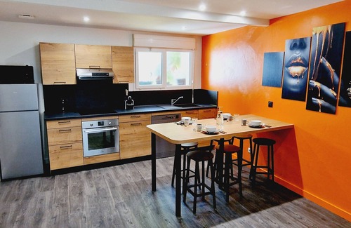 Agen House | Beautiful renovated house, 2 bedrooms, air conditioning, free private parking, Wi-Fi