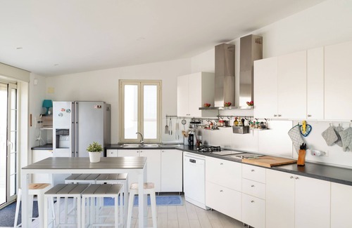 Torregrotta House | Beautiful renovated modern house, heated pool, 5' sea, Quiet & comfortable