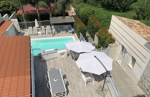 Torregrotta House | Beautiful renovated modern house, heated pool, 5' sea, Quiet & comfortable