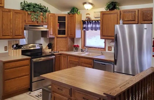 Divide House | Beautiful Rocky Mountain Home with Views near Cripple Creek on 1 acre.