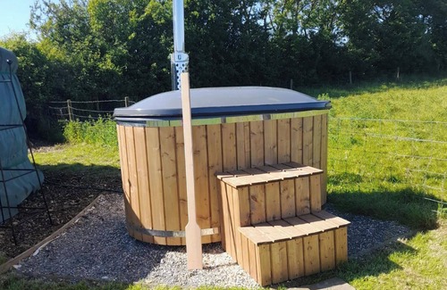 Redlynch Cabin | Beautiful Rural Yurt with Wood Fired hot tub