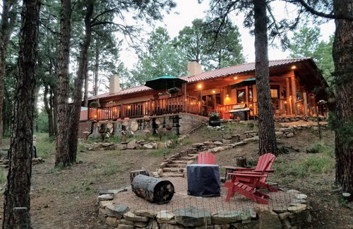 Loghill Village House | BEAUTIFUL SAN JUANS-Free golf/deck/hot tub/gas fire pit/hike/jeep/bike/fish !