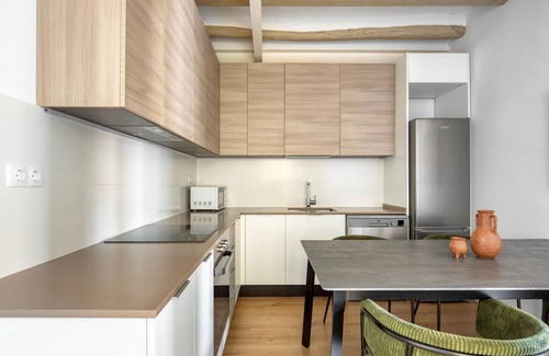 Sarria Apartment | Beautiful Sarrià 3BR, nr Old Town, by Blueground