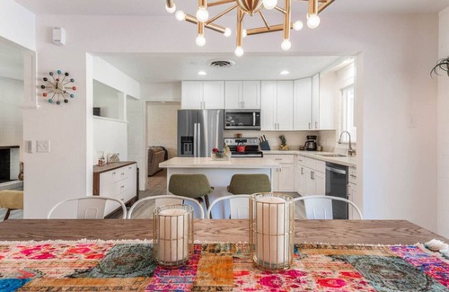 Peaceful Valley House | Beautiful Scottsdale Home w/Heated Pool+Hot Tub!