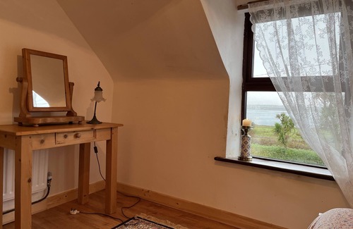 Cahirciveen House | Beautiful seaview cottage