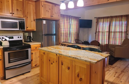 Calico Rock Cabin | Beautiful Secluded Cabin on the White River