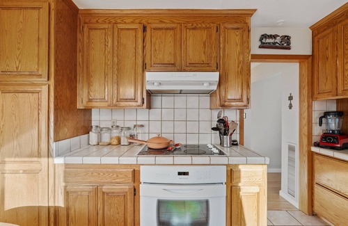 East Richmond House | Beautiful SF Bay Furnished Home near All