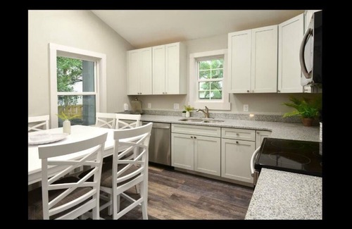Tranquil Harbour House | Beautiful & Spacious 4BR/2BA Duplex/House-POOL & FIRE PIT-Sleeps10