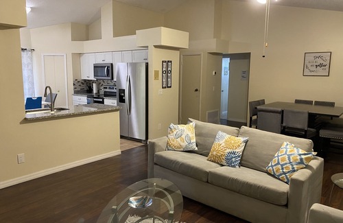 Fairvilla House | Beautiful Spacious Orlando Home Near Theme Parks