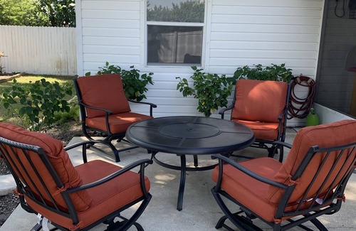 Englewood East House | Beautiful specious home conveniently located 10 minutes from Englewood beach