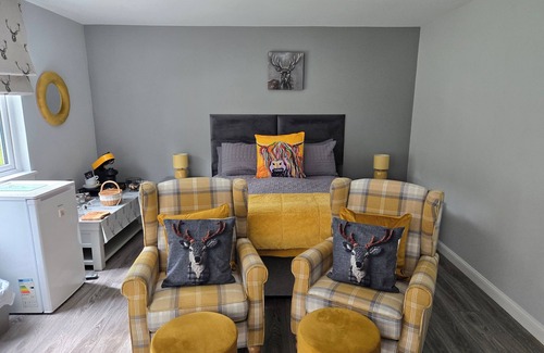 Balloch Ski Chalet | Beautiful Studio Chalet in the Highlands