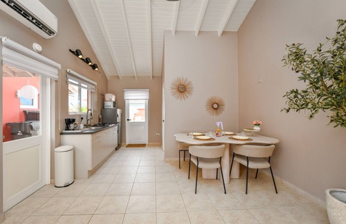 Punto de Oro Apartment | Beautiful studio Palm near the sea with pool