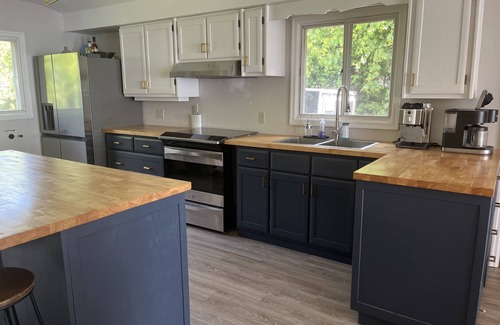 Fenelon Falls Cottage | Beautiful Sturgeon Lake Retreat