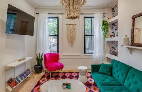 Graduate Hospital Apartment | Beautiful & Stylish 2 BDR Hosted By StayRafa (1F)