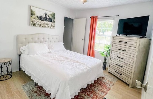 Conestee House | Beautiful Stylish 3 bedroom home in Greenville