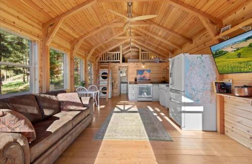 Florence House | Beautiful Tiny House Retreat Close To Missoula