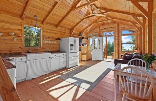 Florence House | Beautiful Tiny House Retreat Close To Missoula