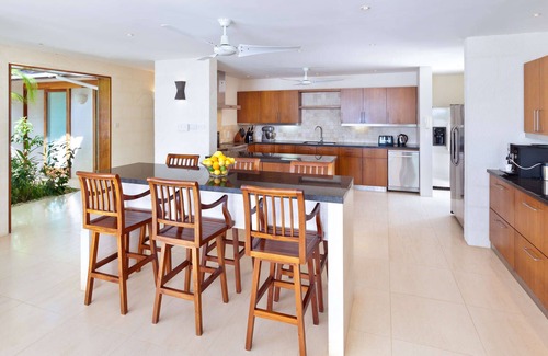 Merlin Bay Villa | Beautiful Tom Tom Luxury villa