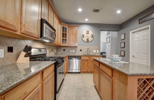 Alden Bridge House | Beautiful Townhome in The Woodlands