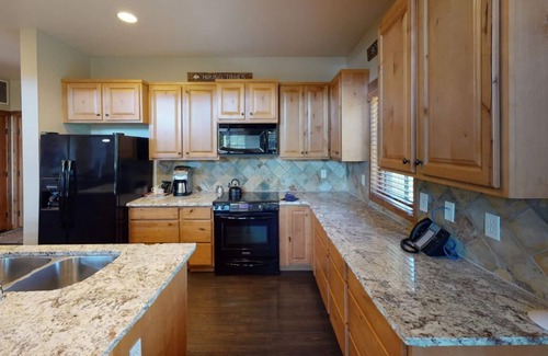 Tamarack Resort House | Beautiful Townhome|Private Hot Tub, Wood Fireplace