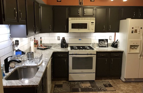 Grenloch House | Beautiful Townhouse near Philly Stadiums and Atlantic City