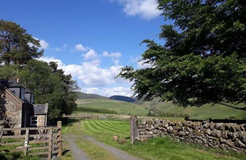 Sanquhar House | Beautiful Traditional secluded country cottage