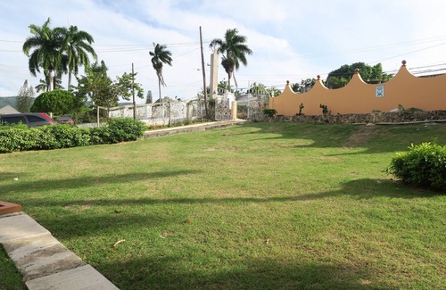 IronShore Estates Villa | Beautiful Tranquil Villa In The Upmarket Area Of Ironshore Montego Bay