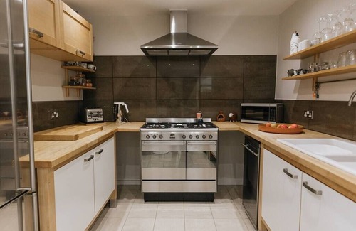Birdsedge House | Beautiful Two Bedroom Cottage with Amazing Views
