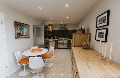 Birdsedge House | Beautiful Two Bedroom Cottage with Amazing Views